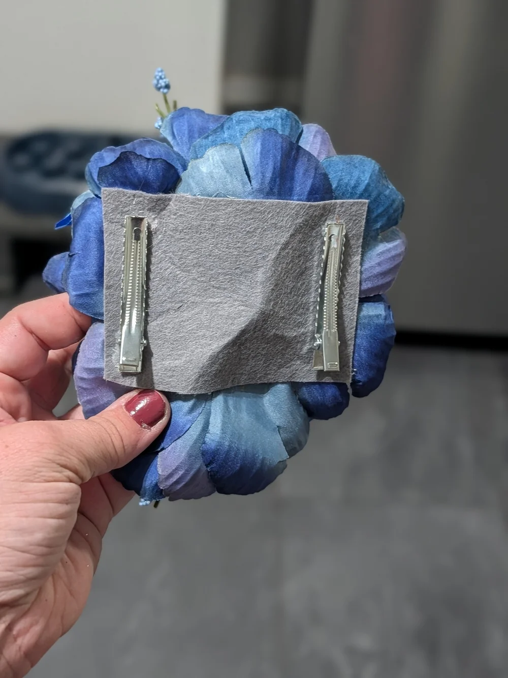 Blue Floral Hair Clip - Women's Accessory